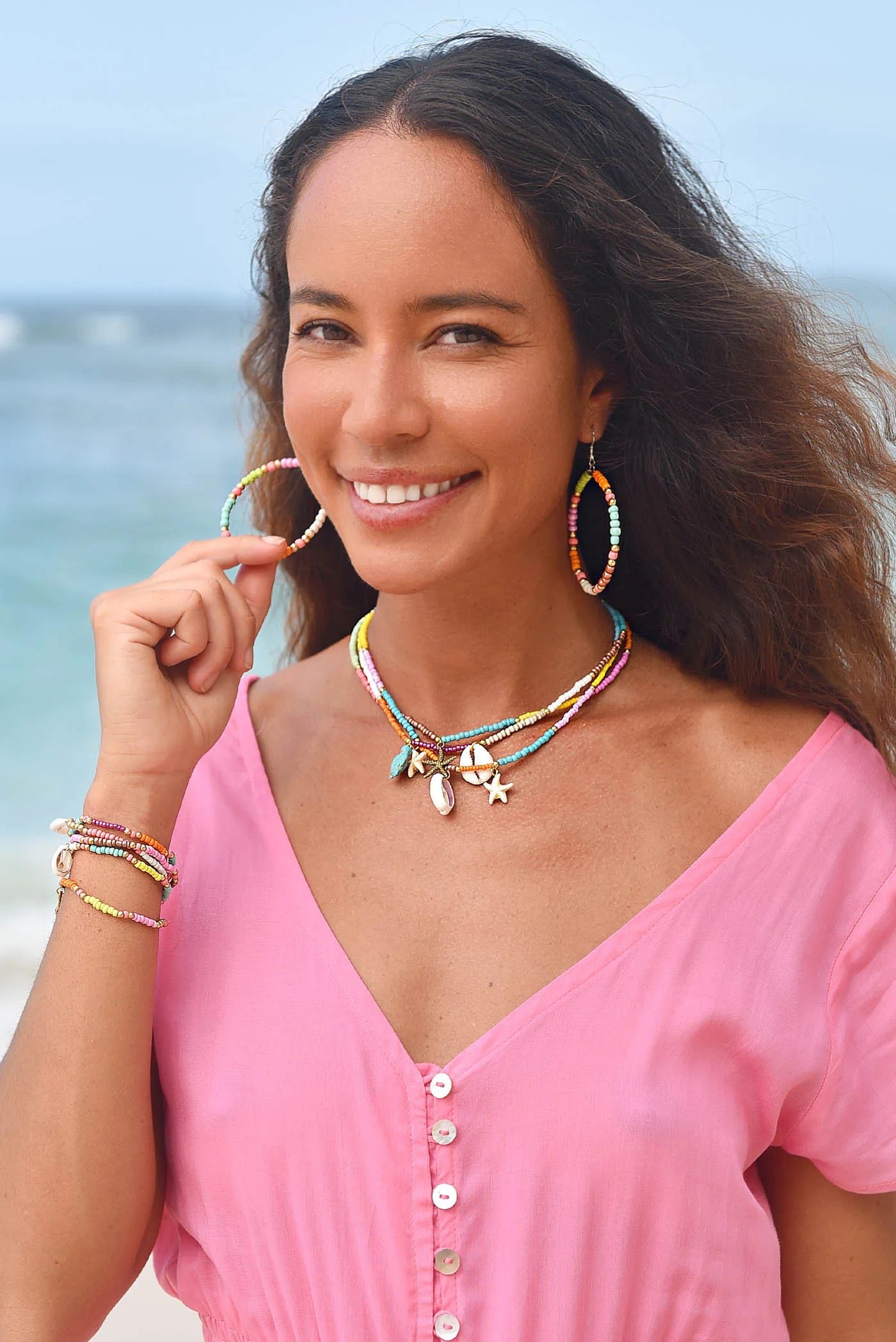 Bon Bini bracelets- Ibiza style beach sieraden met tropische vibes, perfect voor een zomerse look.