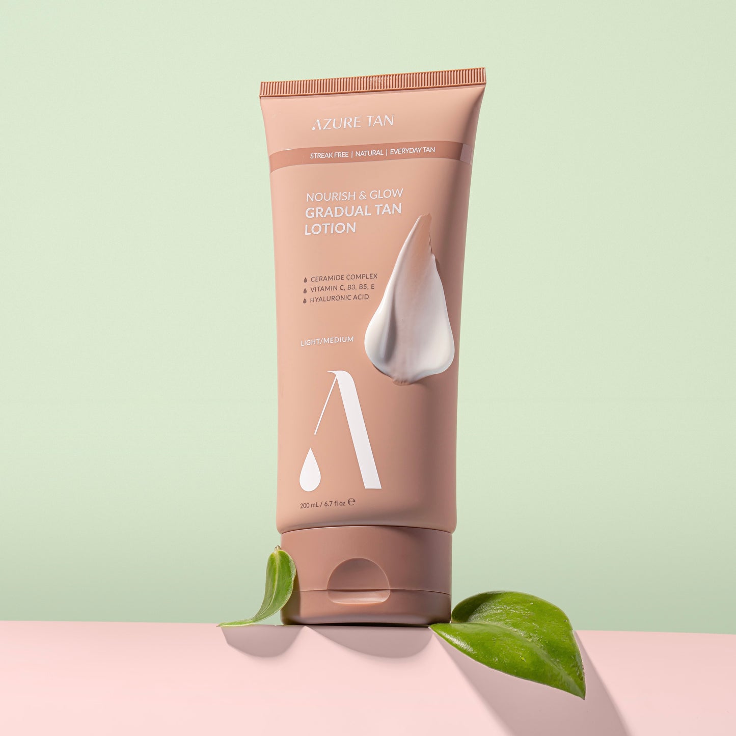 NOURISH & GLOW Gradual Tanning Lotion 200ml