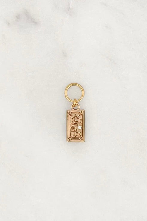 LUCKY AMULET Charm