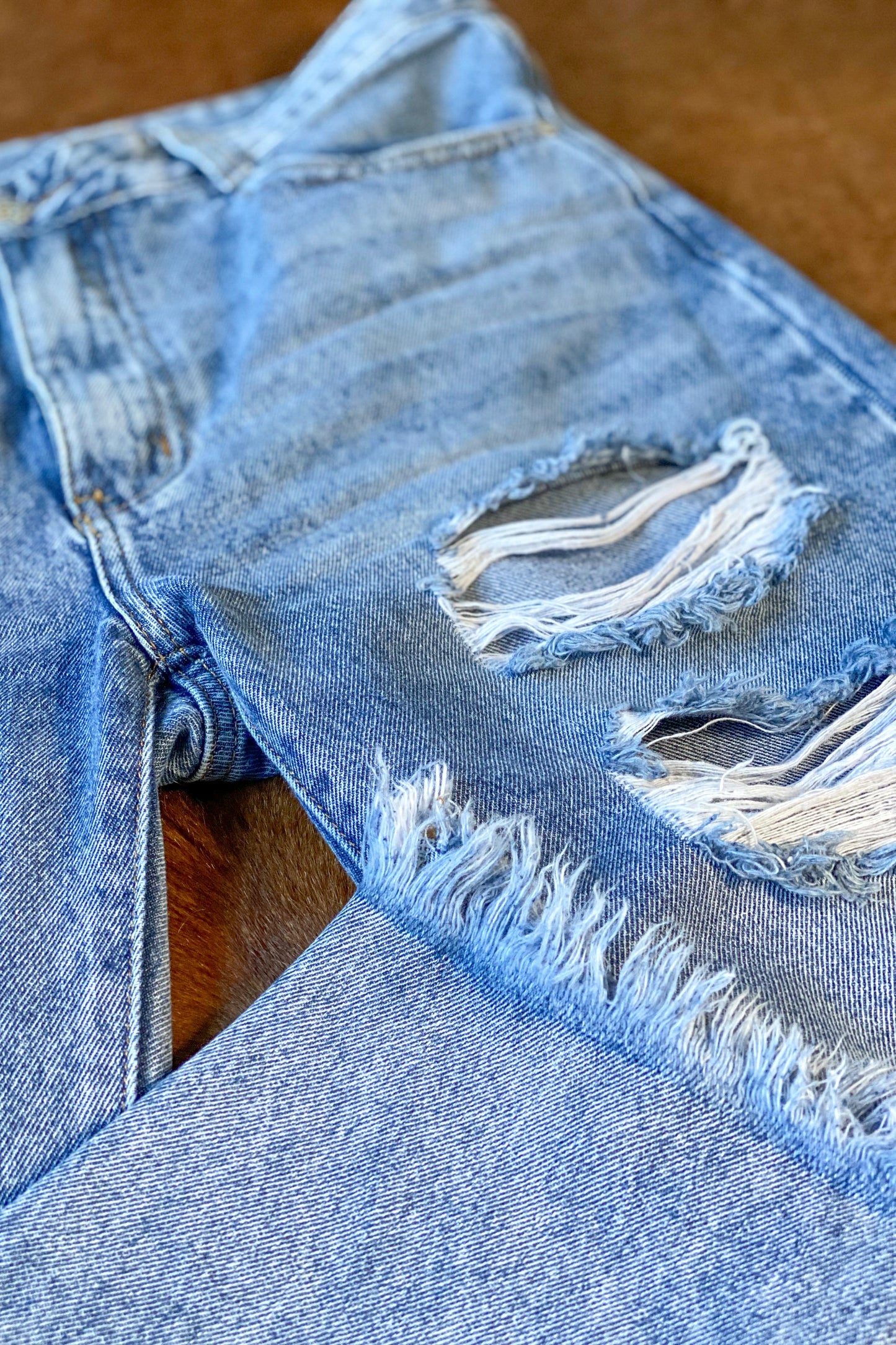 High Waist Ripped MOM Jeans