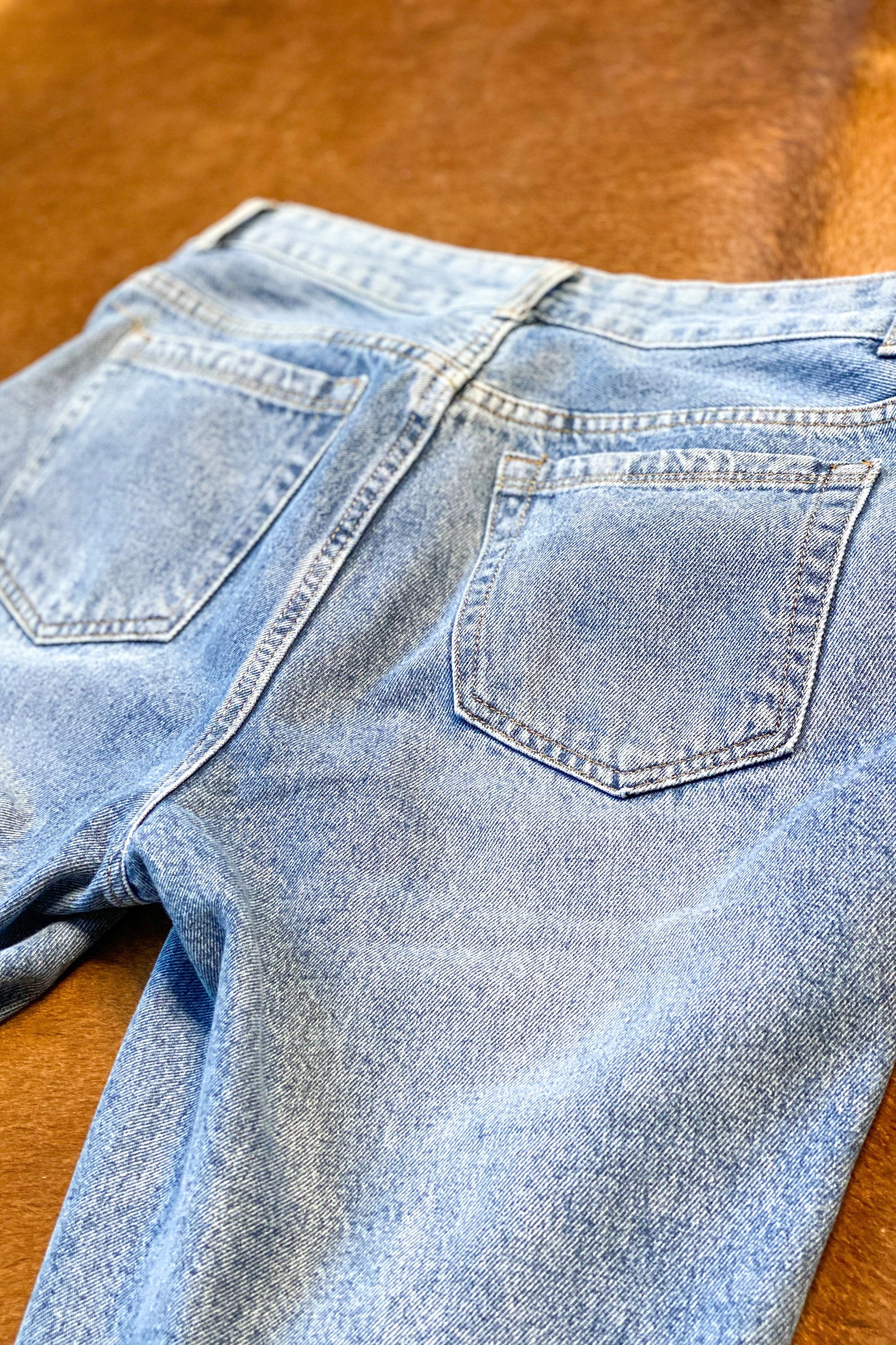 High Waist Ripped MOM Jeans