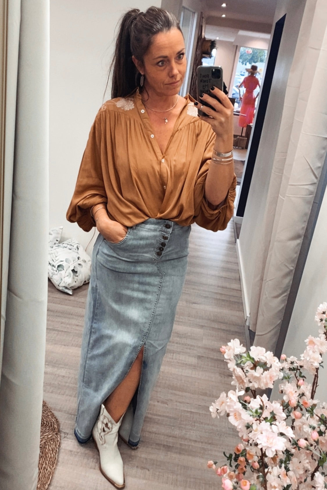 Luciana Blouse Brick met Jeansrok Isla Ibiza