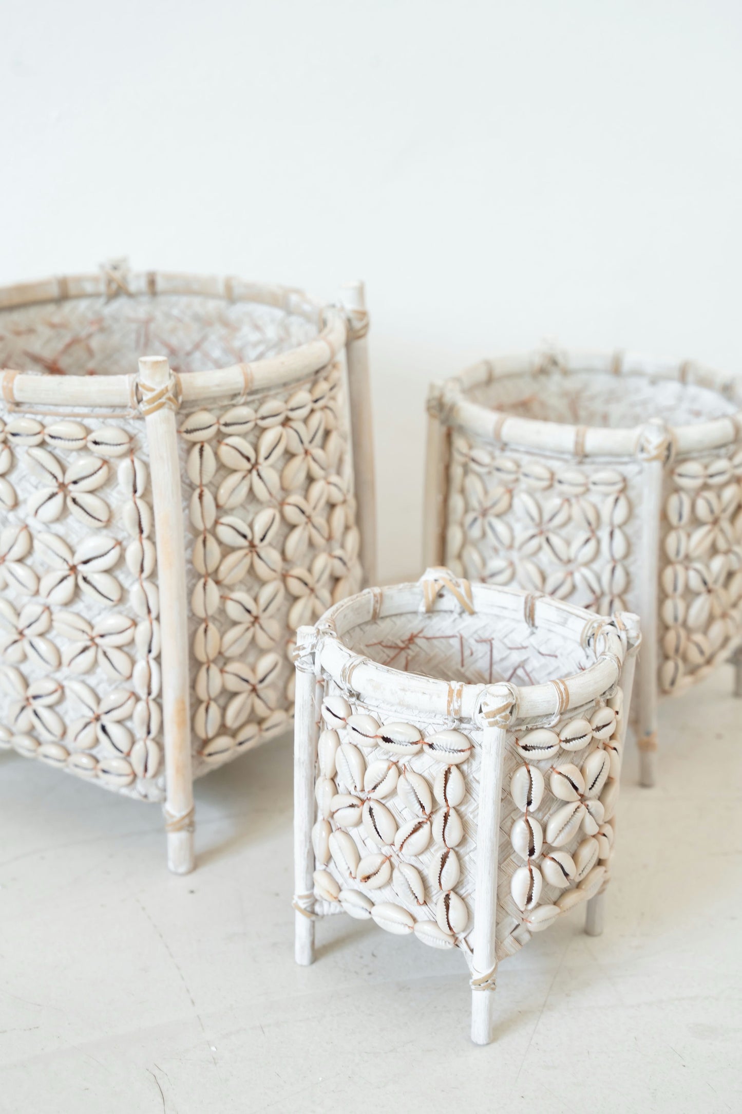 Shell Baskets White